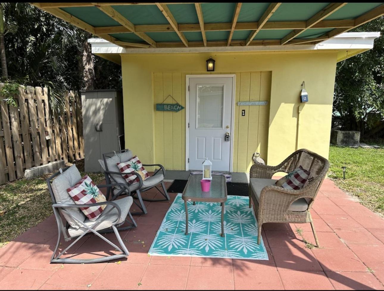 3 Bedroom House Fenced Backyard Private Patio Areas Grill Firepit Plenty Parking! Quick Access 10 Min To Beach Airport Delray West Palm Lake Worth Beach Exterior foto